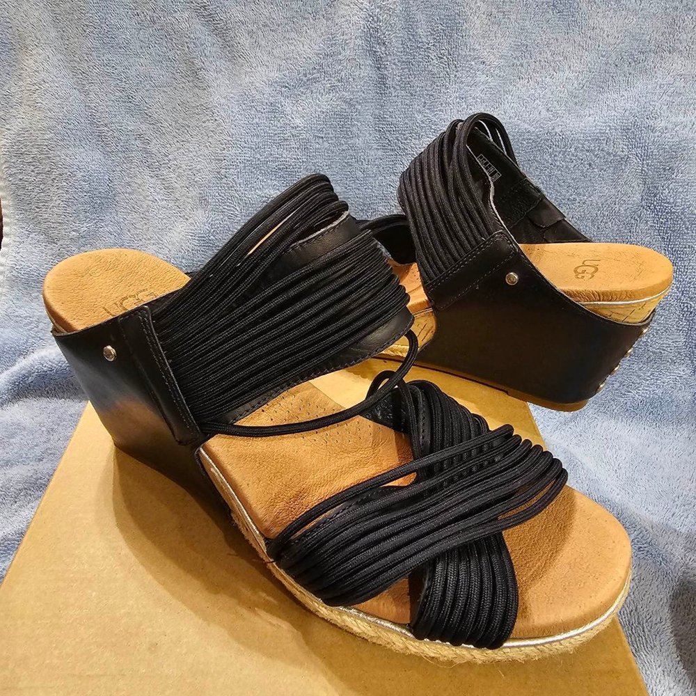 UGG Hilarie  Women's Blue Size 7